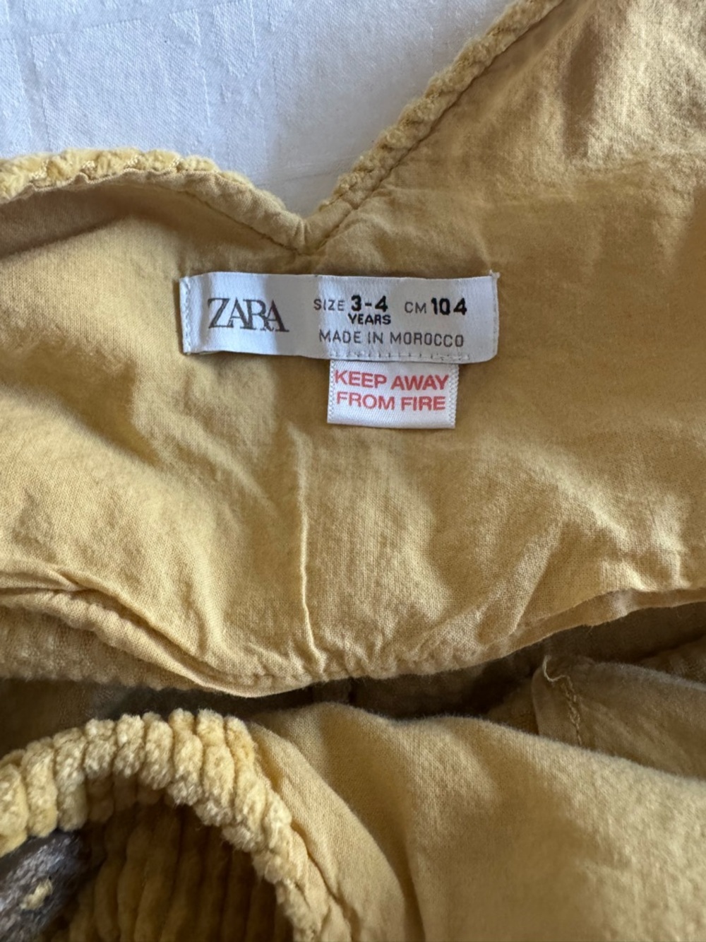 Zara Kids Yellow Corduroy Overalls size 3-4 years - Picture 3 of 4